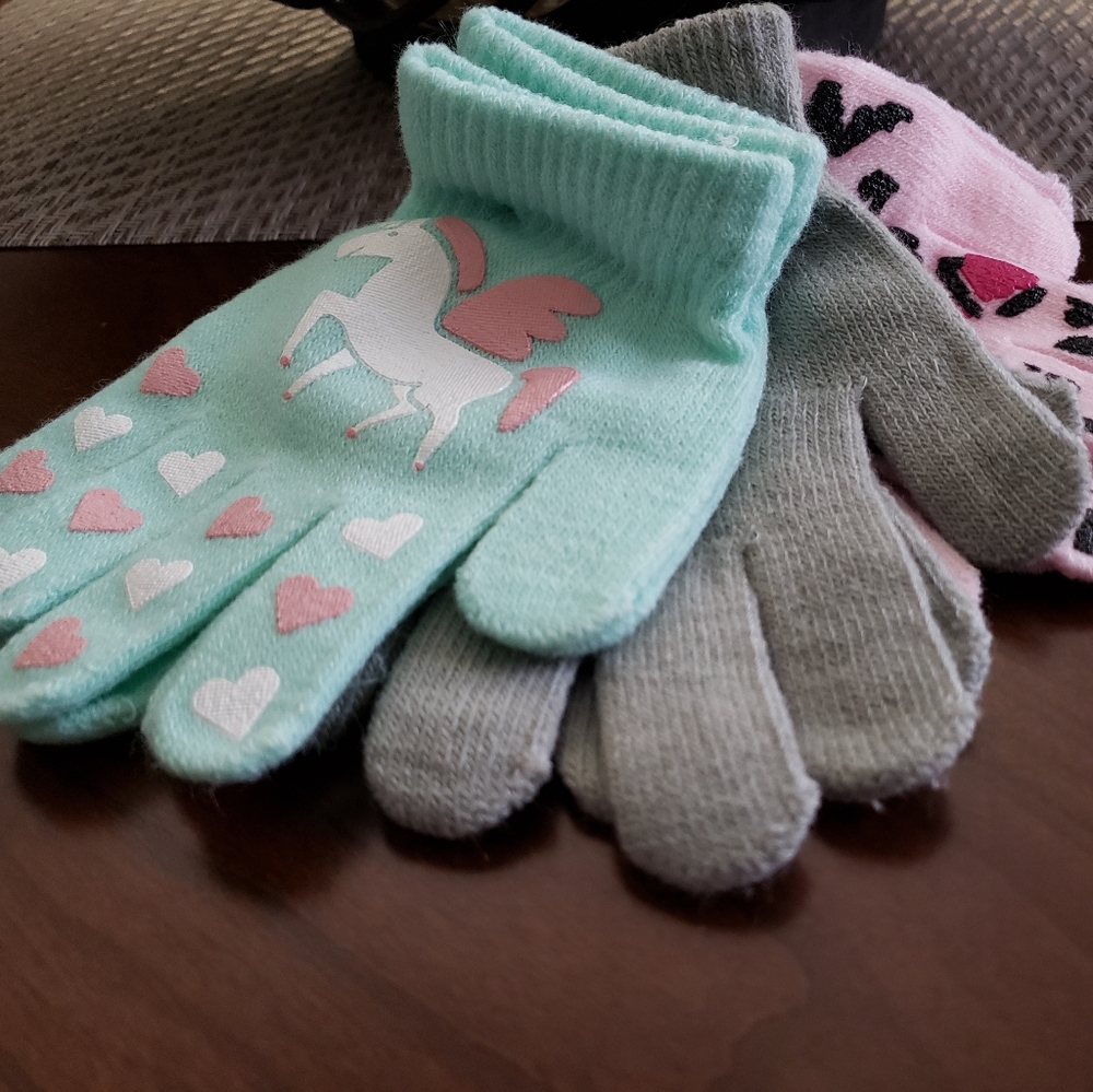 Girls Set of 3 pairs of Gloves